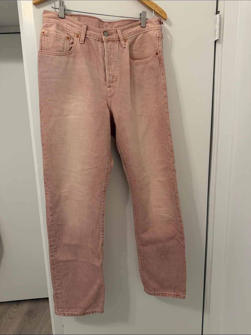 Levi’s bootcut 501 pink jeans size 30